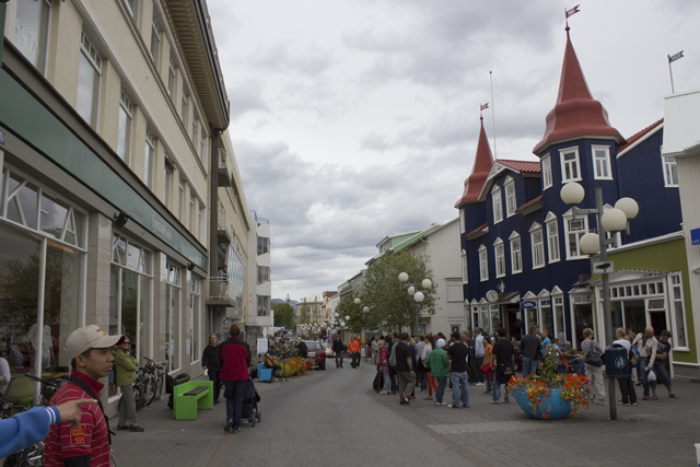 2011-07-01_15-27-38 island.jpg - Akureyri